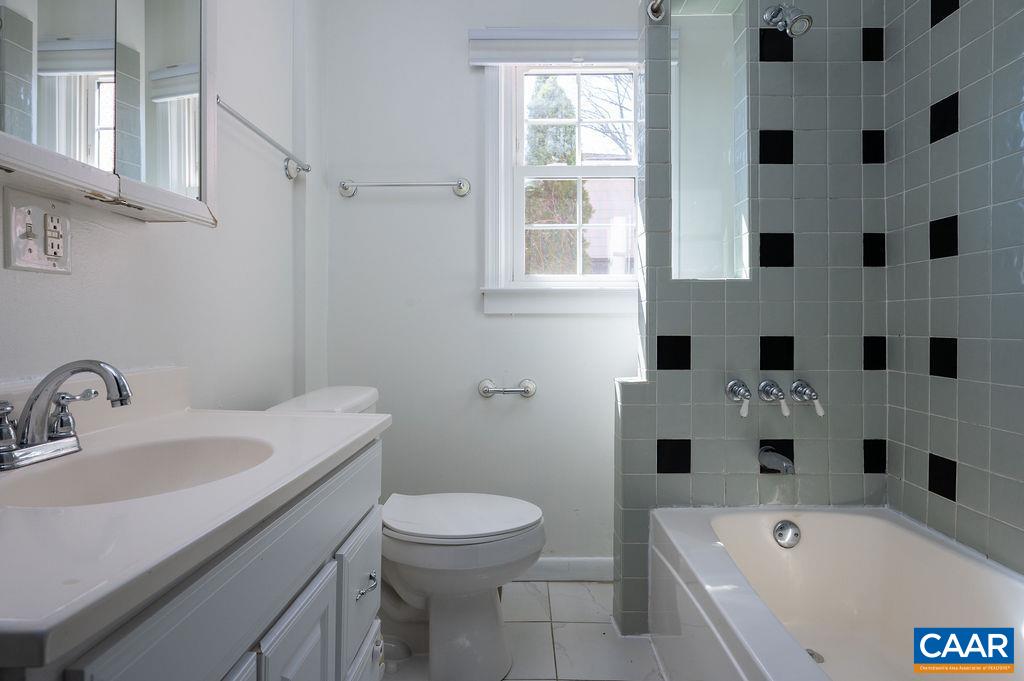 124 Goodman Street Charlottesville, VA 22902 - Photo 11 of 23