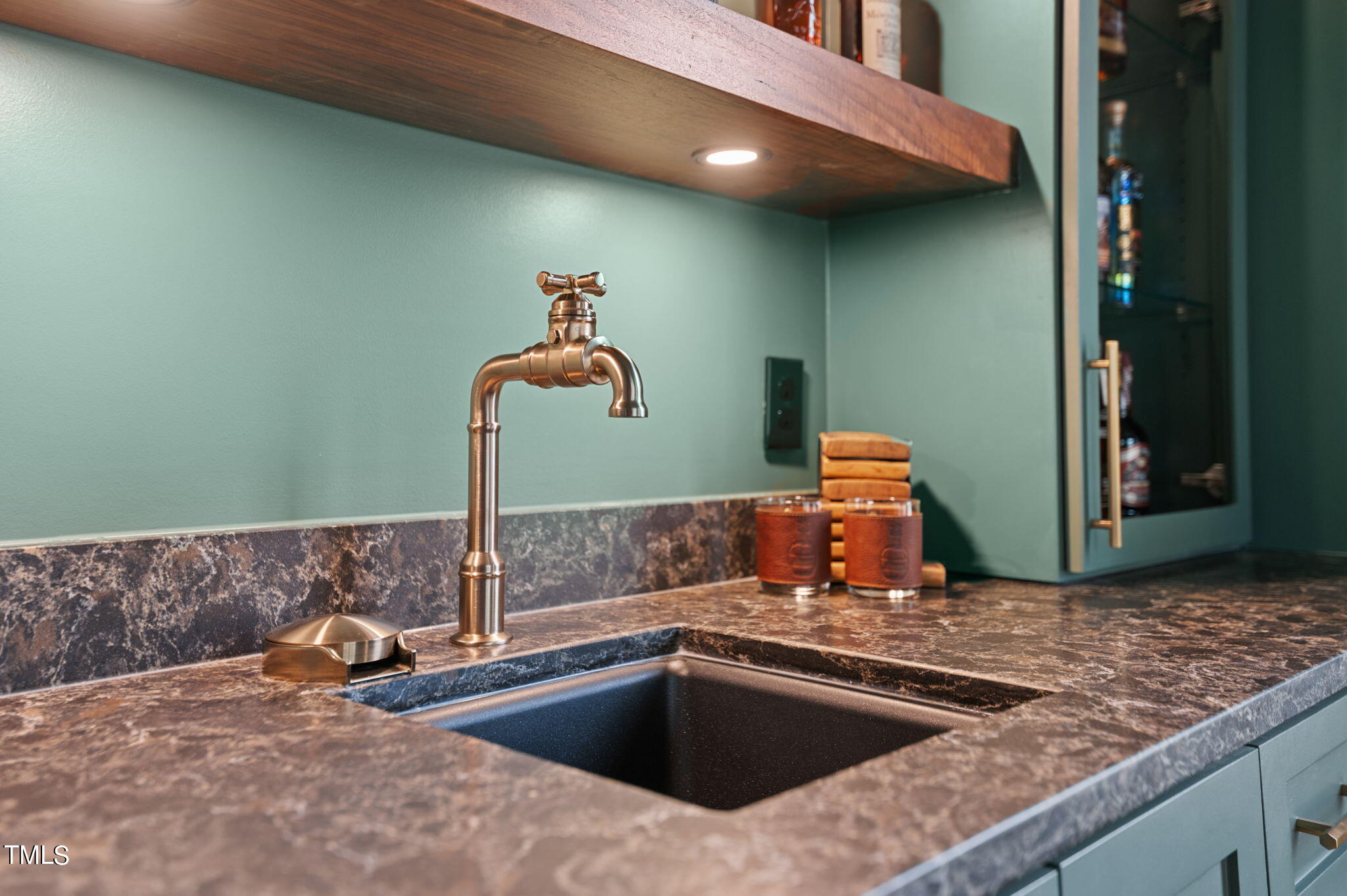 4402 Pitt Street Raleigh, NC 27609 - Photo 27 of 62 70-web-or-mls-DSC_9437