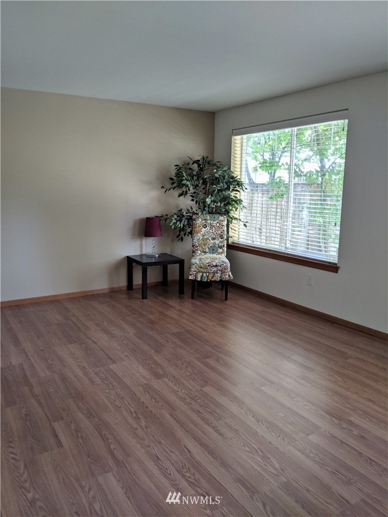 8044 212th Street Southwest, Unit 2 Edmonds, WA 98026 - Photo 3 of 16 Gallery Image 3
