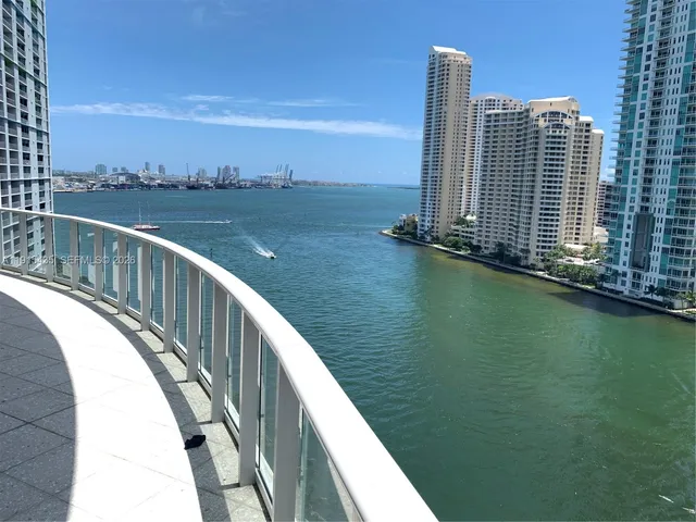 $2,600 | 300 South Biscayne Boulevard, Unit T1509, Miami, FL 33131