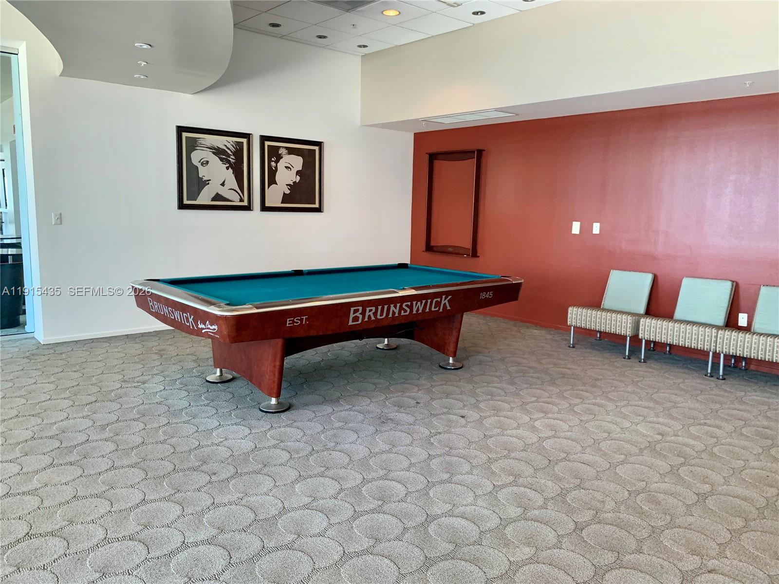 300 South Biscayne Boulevard, Unit T1509 Miami, FL 33131 - Photo 27 of 27 a room with furniture