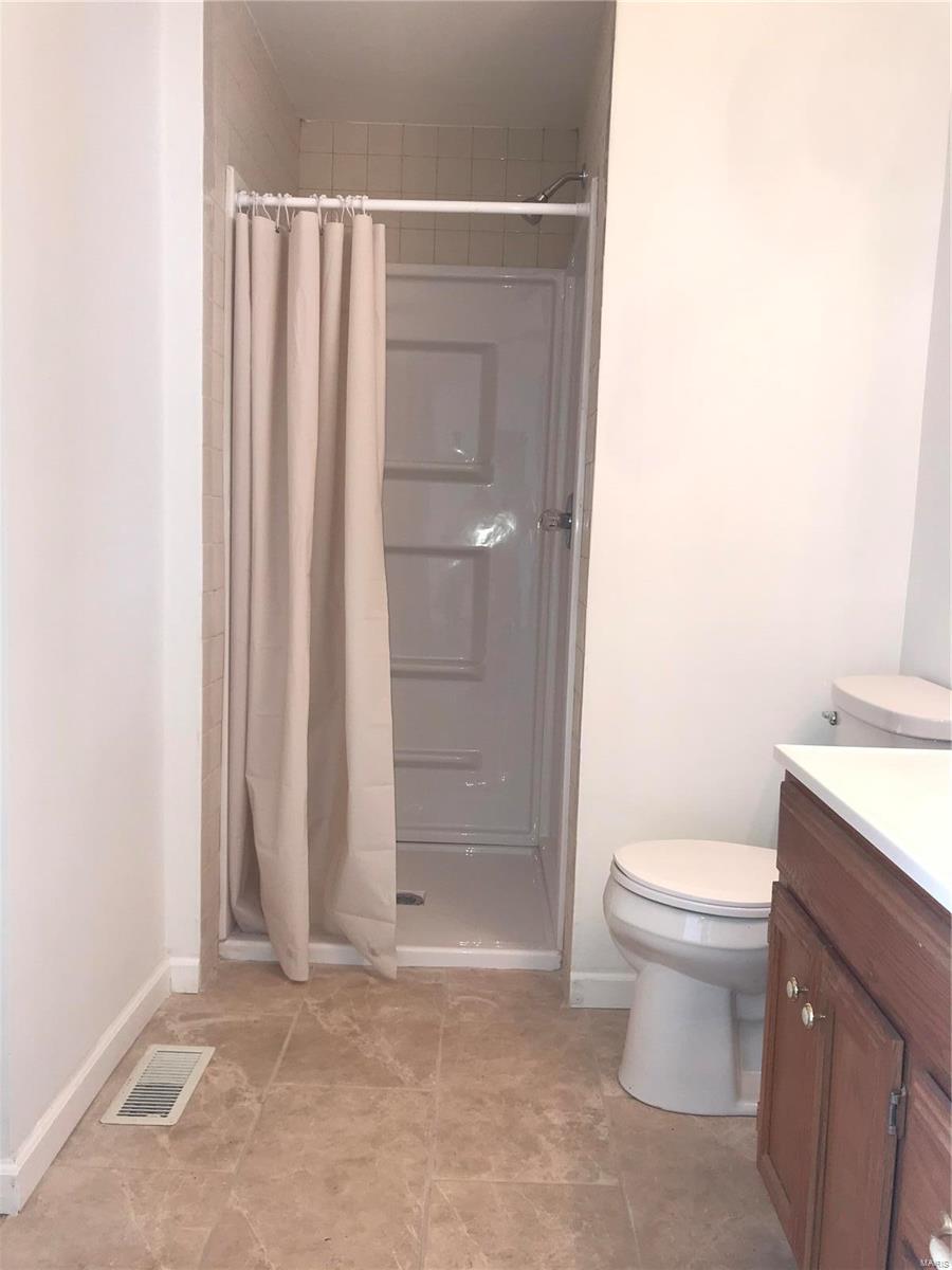 3642 Adie Road St. Ann, MO 63074 - Photo 5 of 7 Gallery Image 5