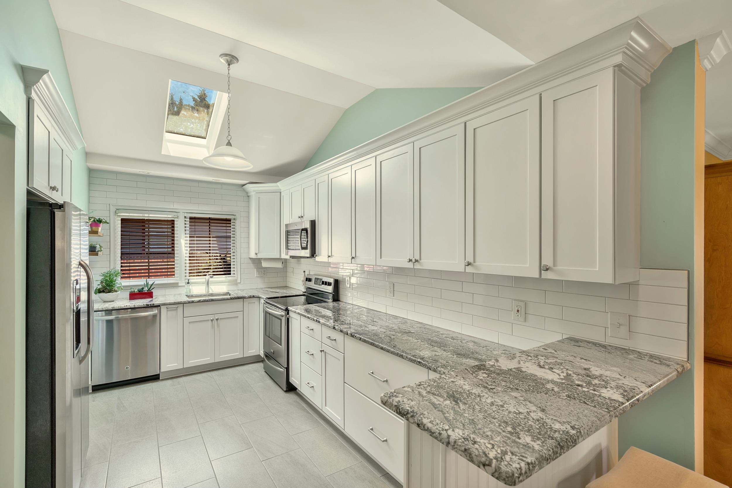 1038 Hawthorne Road Grosse Pointe, MI 48236 - Photo 23 of 61 50180839-b109d1b4-87ce-4cd4-9106-035b590b99b1.JPG