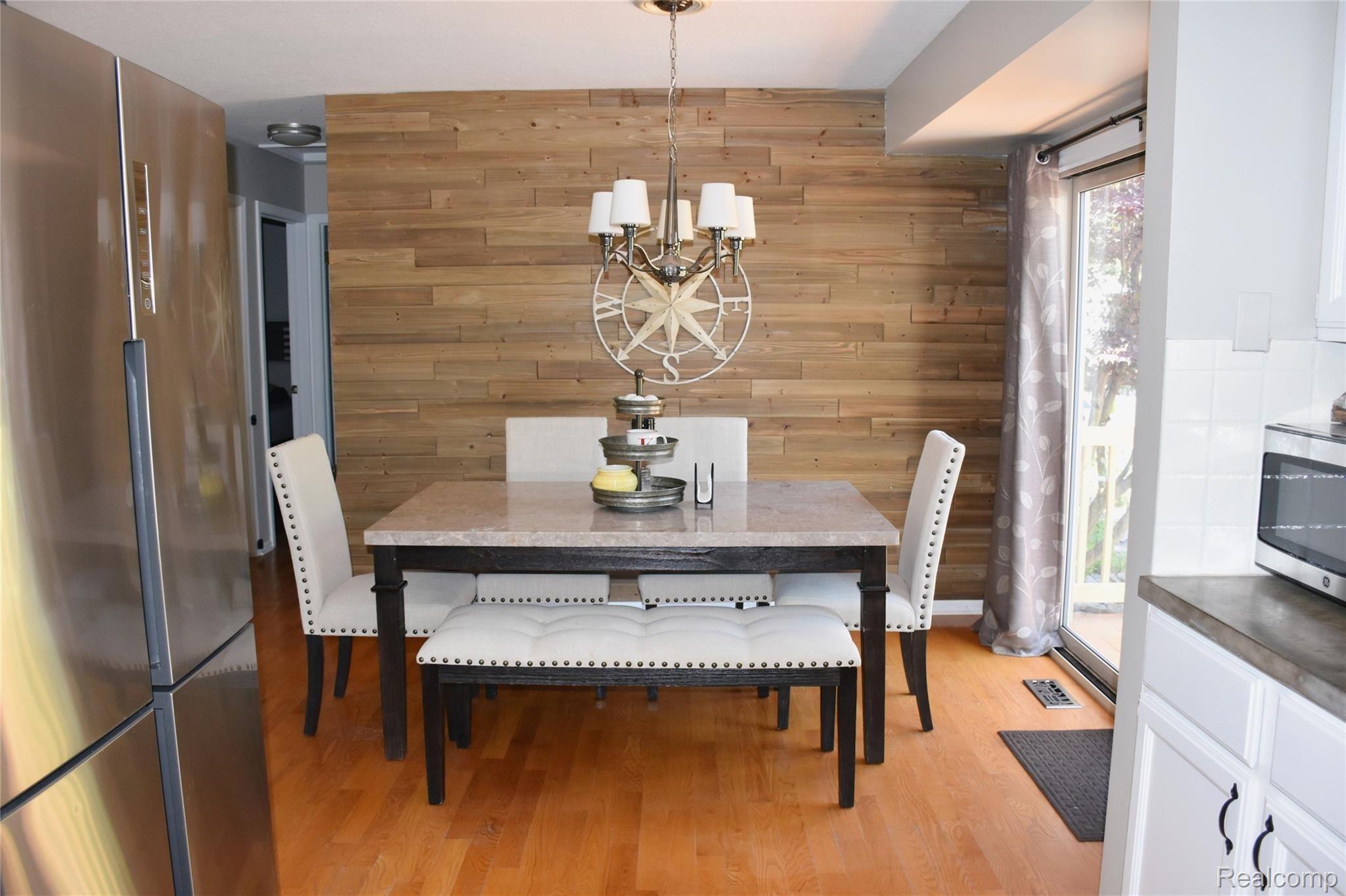 8378 Potter Road Flushing, MI 48433 - Photo 6 of 31 H.jpg