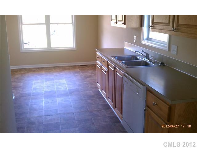 3571 Ritchie Road Lincolnton, NC 28092 - Photo 4 of 7 Gallery Image 4