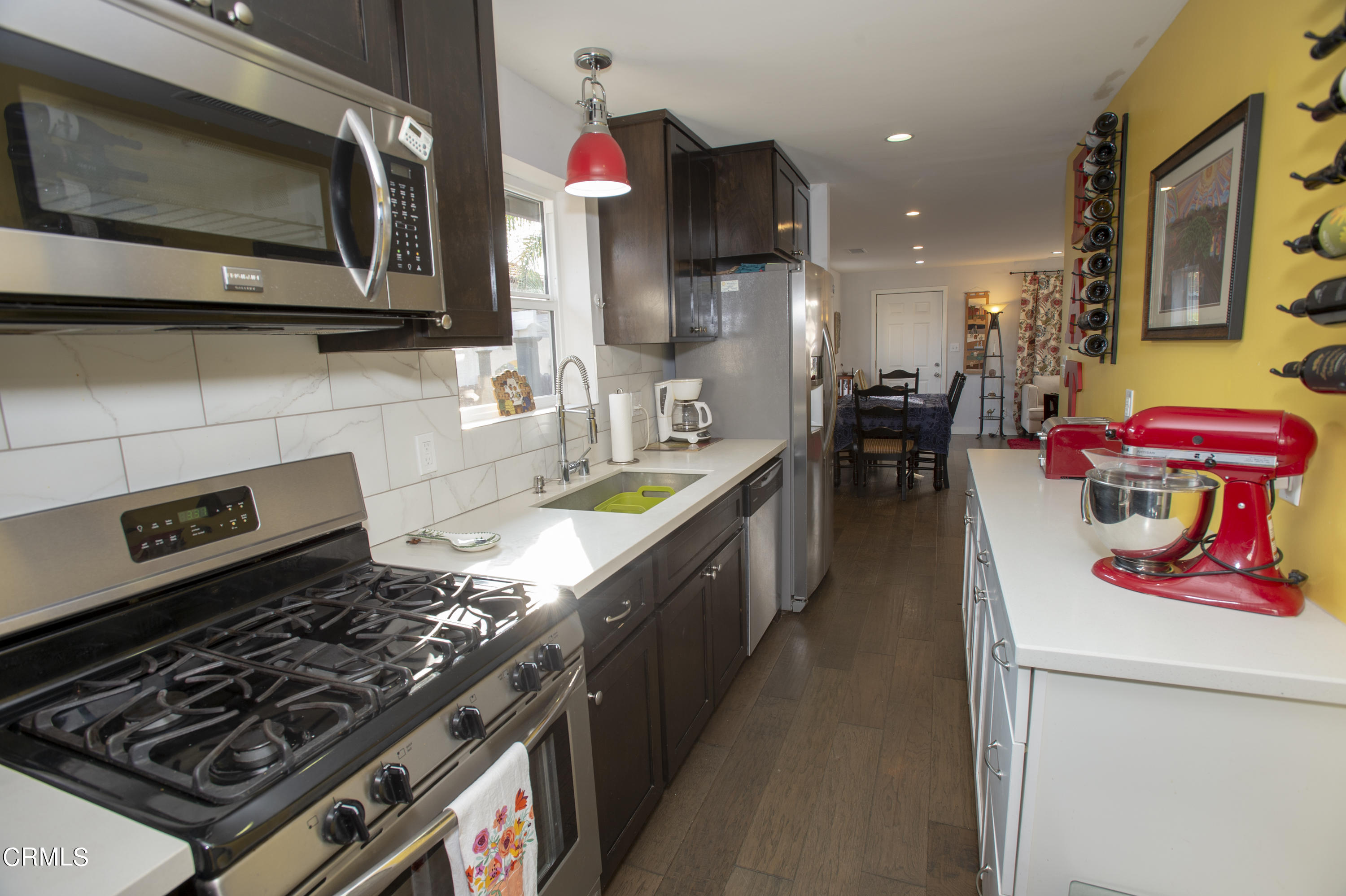 450 Vineyard Place Pasadena, CA 91107 - Photo 4 of 26 _SLG0098