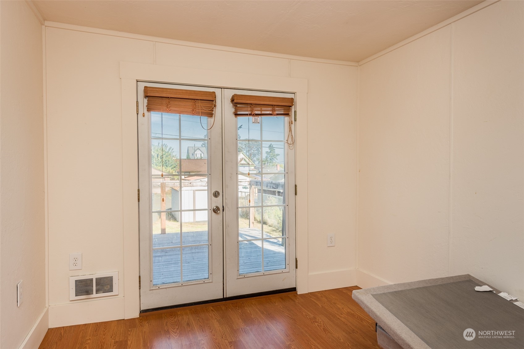1035 West 8th Street Port Angeles, WA 98363 - Photo 23 of 33
