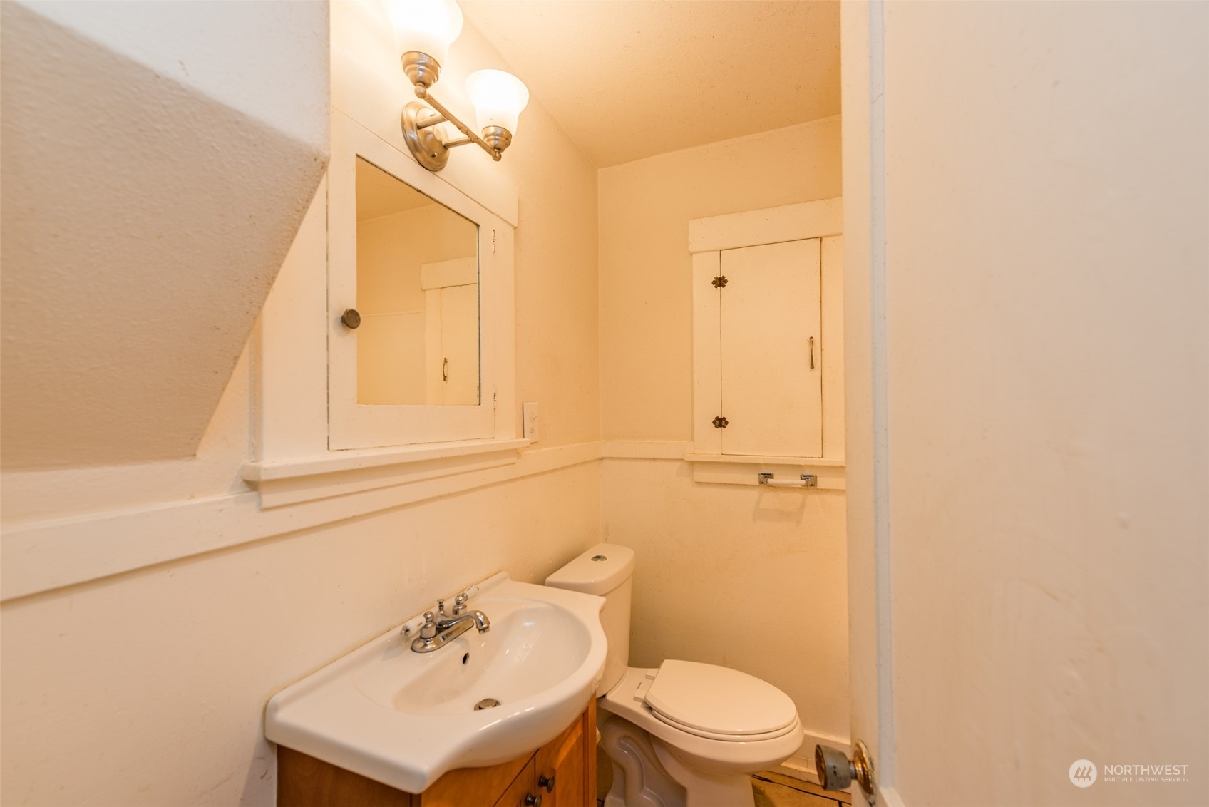 1035 West 8th Street Port Angeles, WA 98363 - Photo 24 of 33