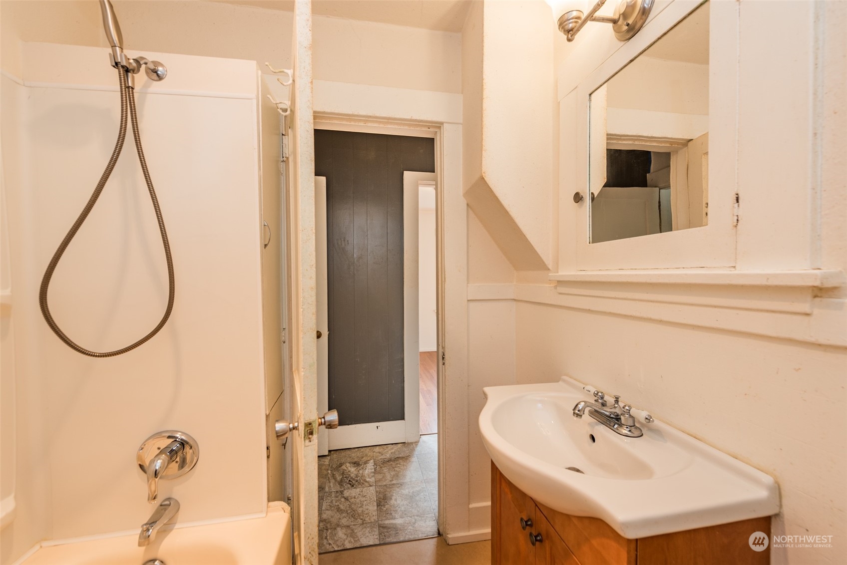 1035 West 8th Street Port Angeles, WA 98363 - Photo 25 of 33