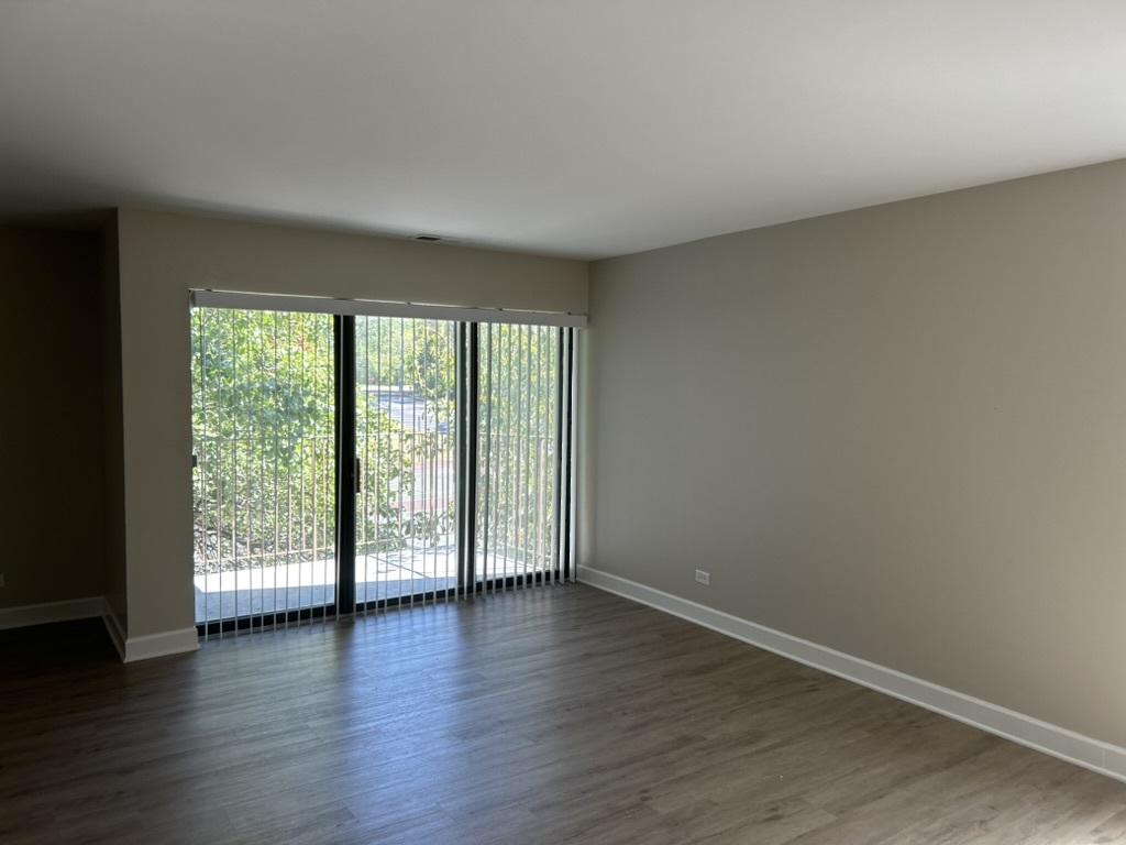 425 Walnut Creek Road, Unit 1308 Lisle, IL 60532 - Photo 2 of 13