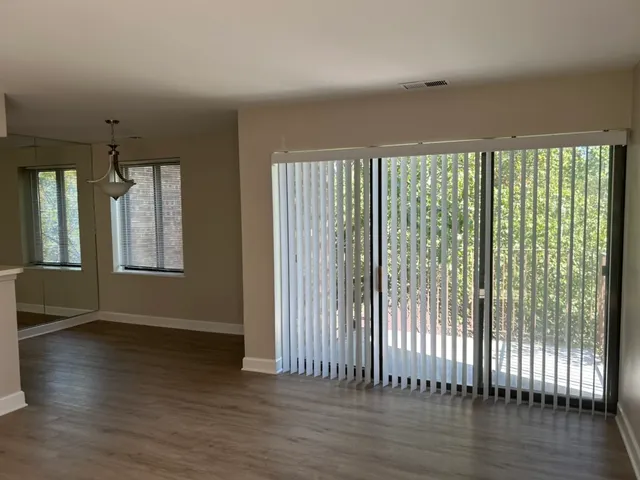 $1,700 | 425 Walnut Creek Road, Unit 1308, Lisle, IL 60532