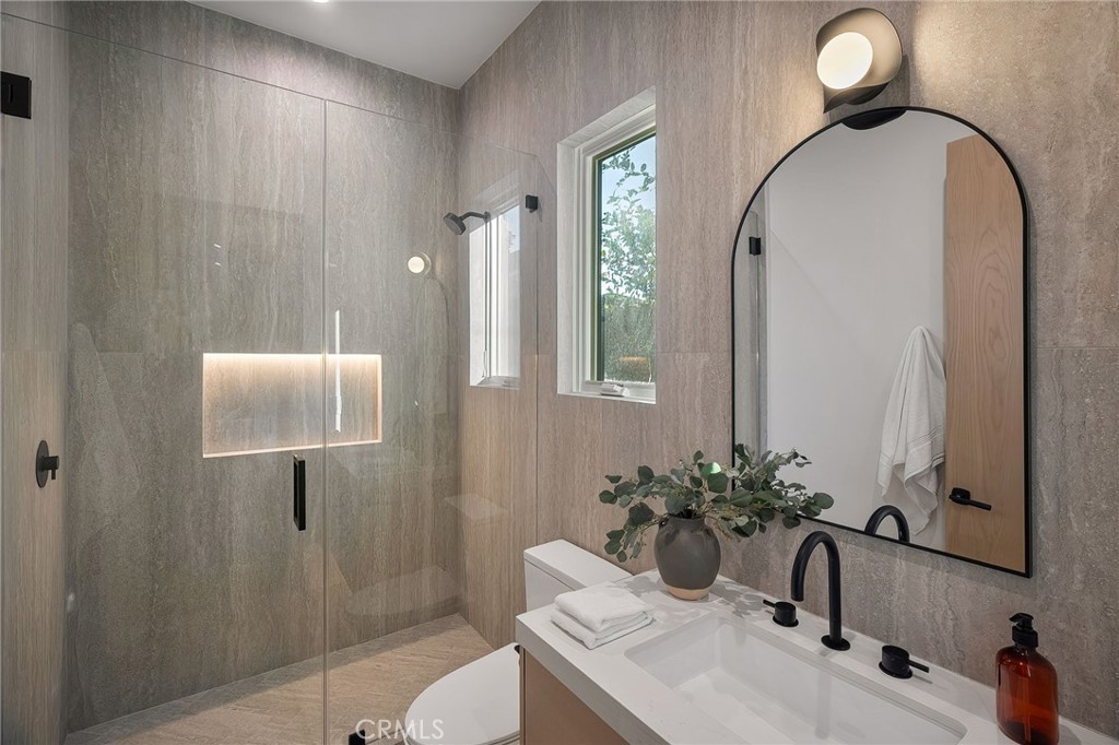 12113 Maxwellton Road Studio City, CA 91604 - Photo 38 of 42