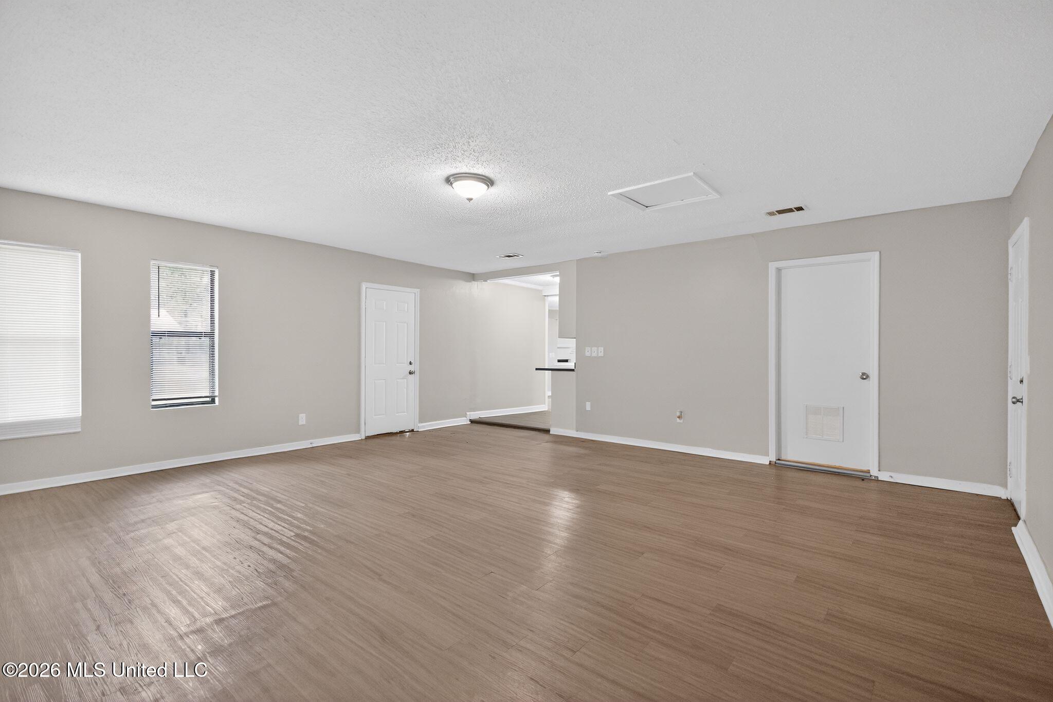 125 Cumberland Road Brandon, MS 39047 - Photo 9 of 40 18_125_Cumberland_Rd_Brandon_MS_39047_US