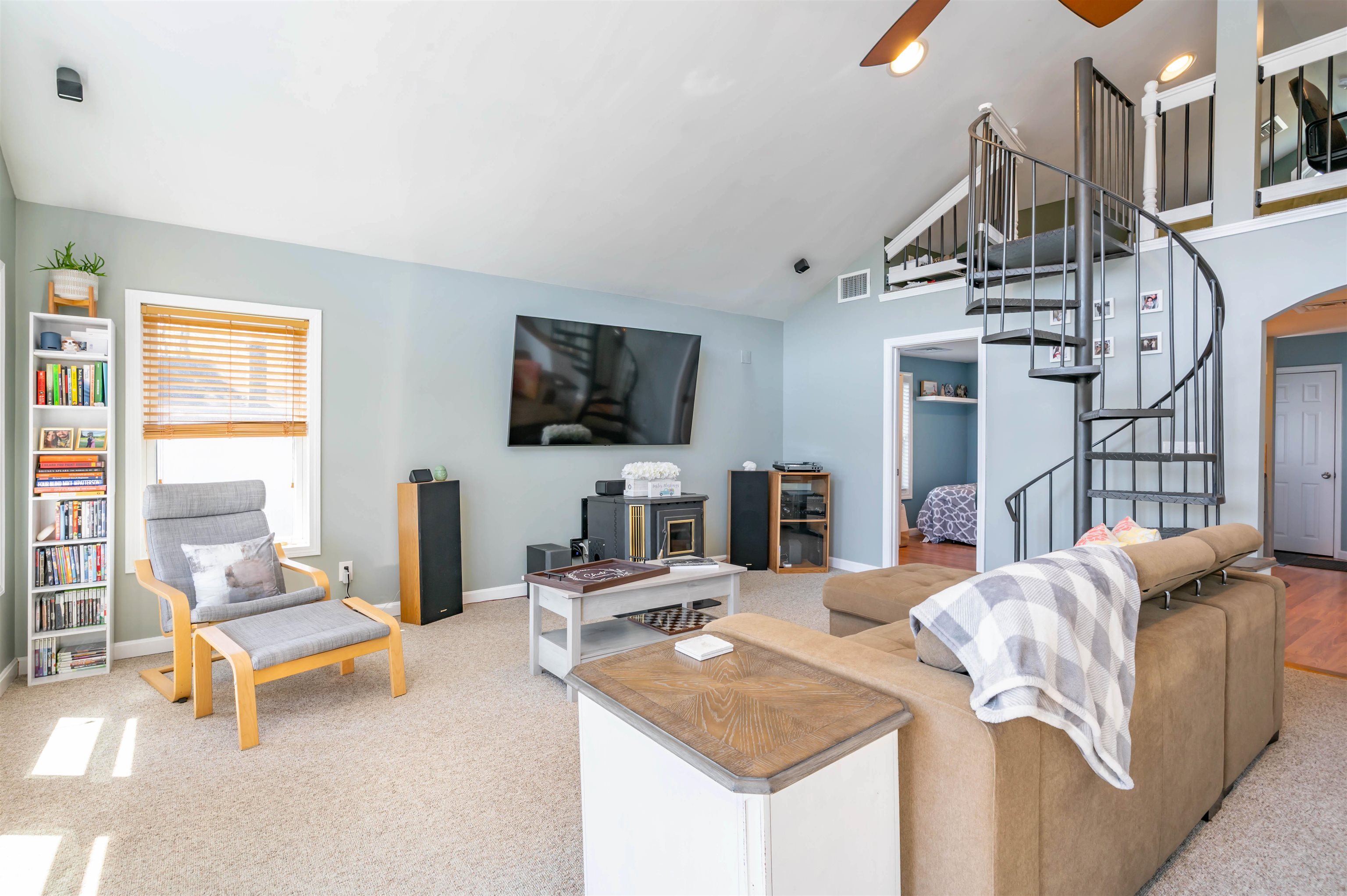 1011 Collettes Grove Road Derry, NH 03038 - Photo 20 of 37