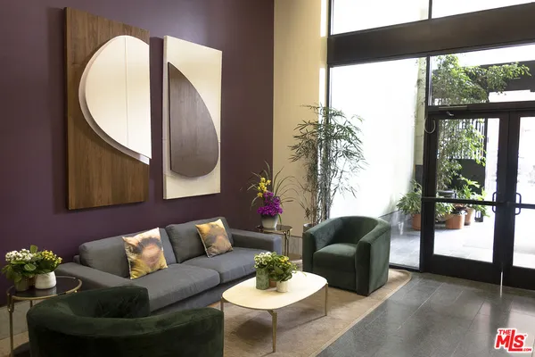 $2,100 | 315 West 5th Street, Unit 903, Los Angeles, CA 90013
