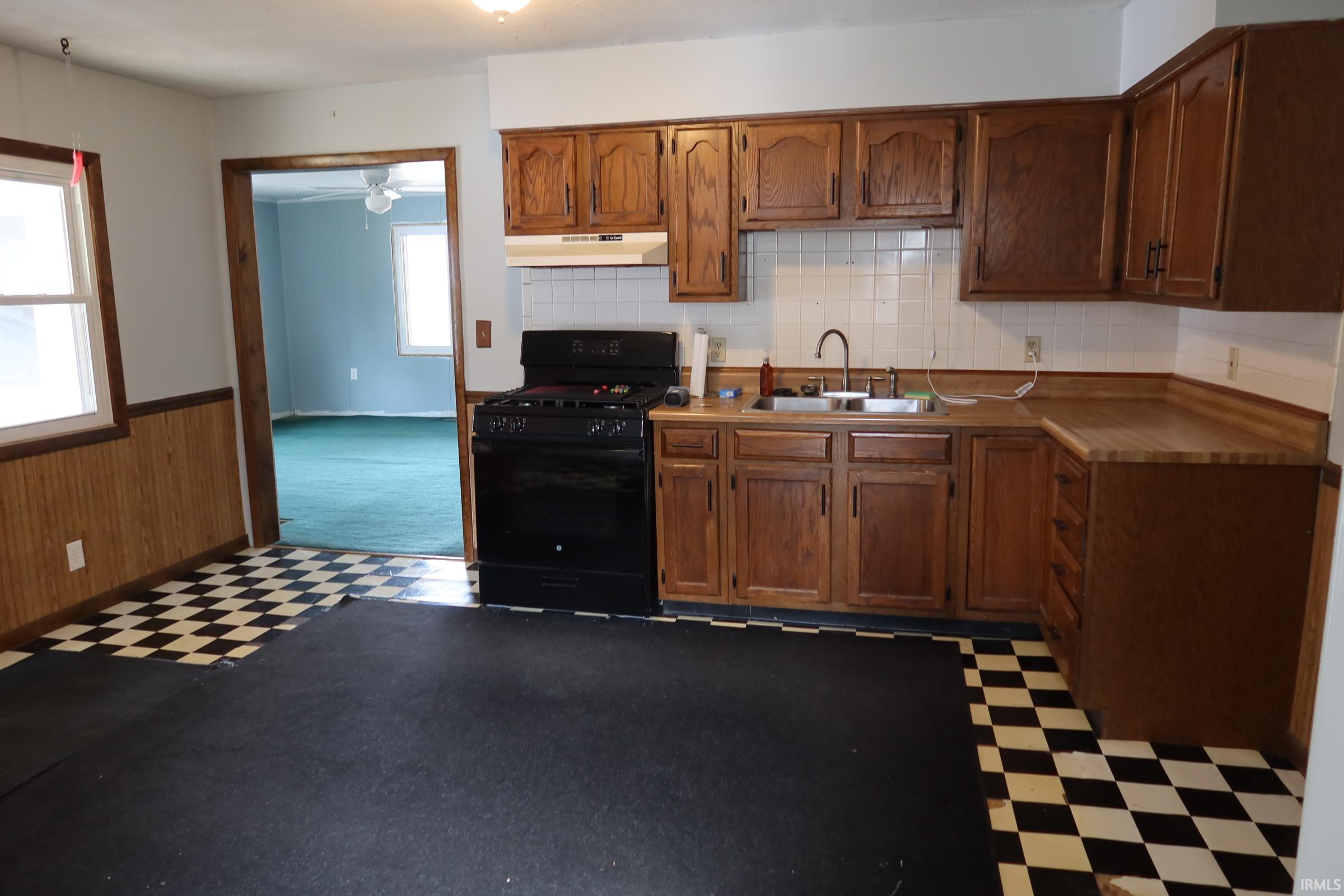 11001 South Street Cynthiana, IN 47612 - Photo 8 of 23