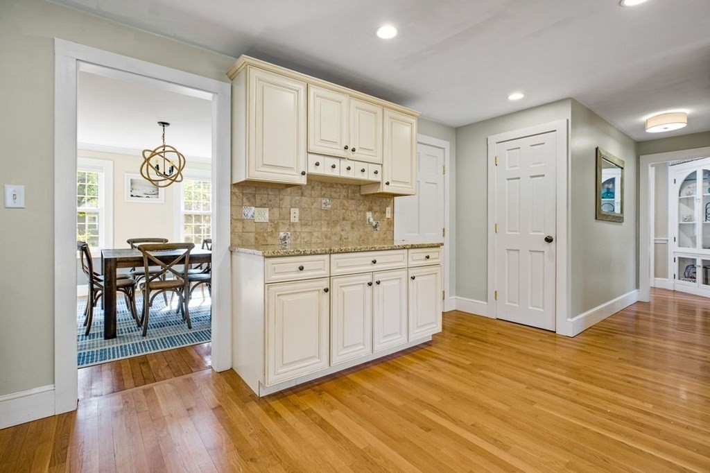 38 Common Street Scituate, MA 02066 - Photo 5 of 38