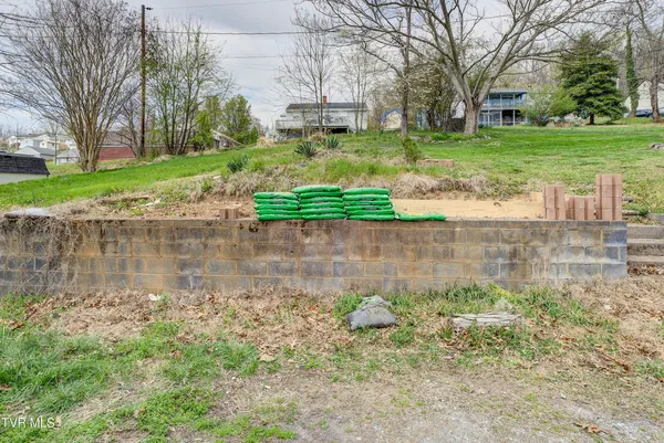 $265,000 | 307 Walker Street, Kingsport, TN 37665