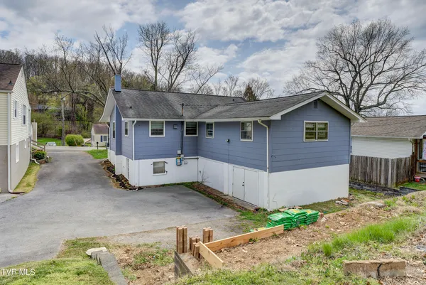 $265,000 | 307 Walker Street, Kingsport, TN 37665