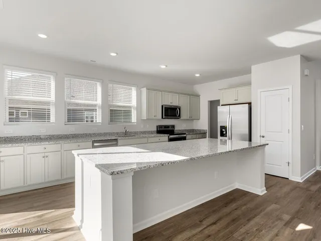 $414,990 | 808 Ring Bill Court, Unit LOT 343, Sneads Ferry, NC 28460