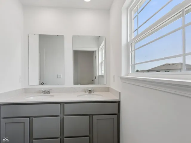 $374,900 | 9119 Steinbeck Lane, Indianapolis, IN 46239