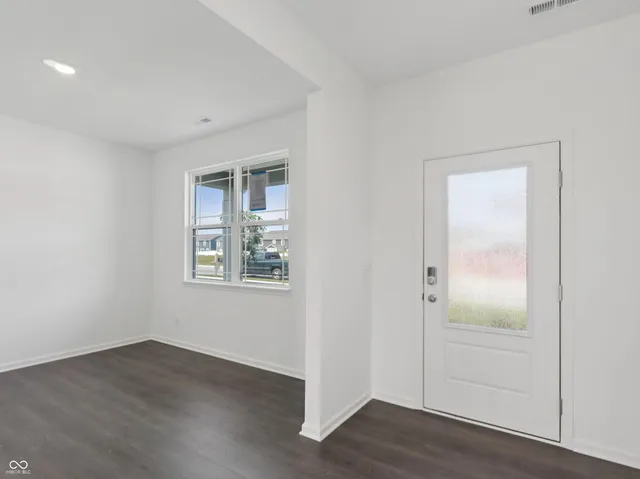 $374,900 | 9119 Steinbeck Lane, Indianapolis, IN 46239