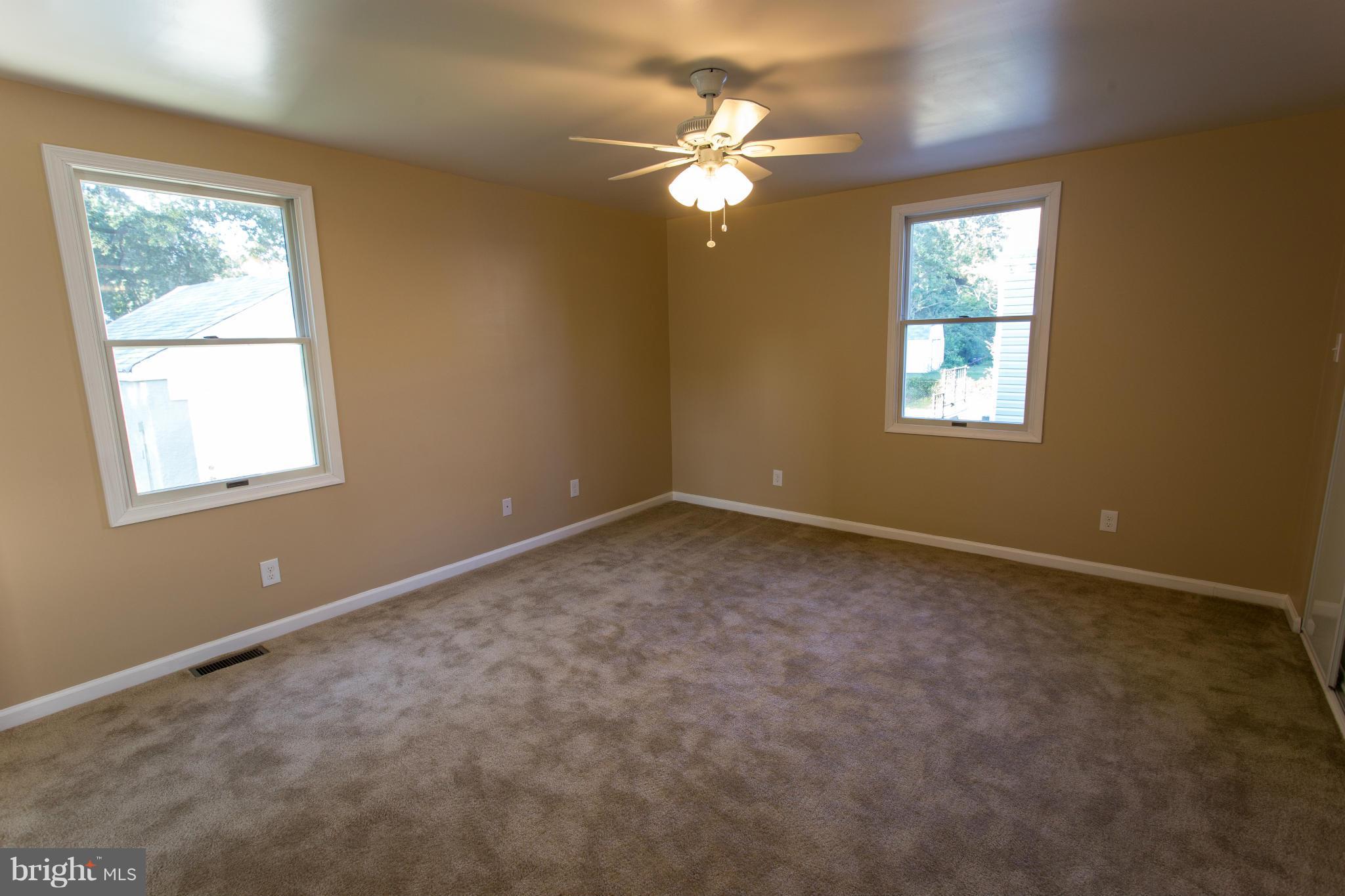 938 Martin Road Baltimore, MD 21221 - Photo 13 of 28 Bath (Master)