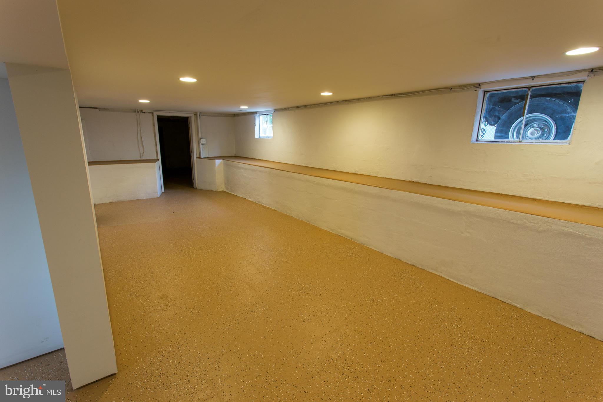 938 Martin Road Baltimore, MD 21221 - Photo 20 of 28 Basement