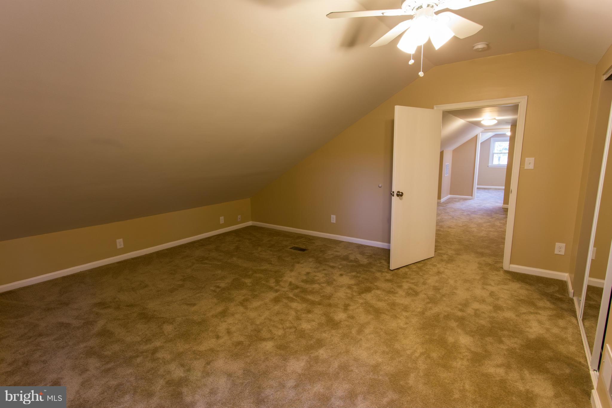 938 Martin Road Baltimore, MD 21221 - Photo 27 of 28 Bedroom