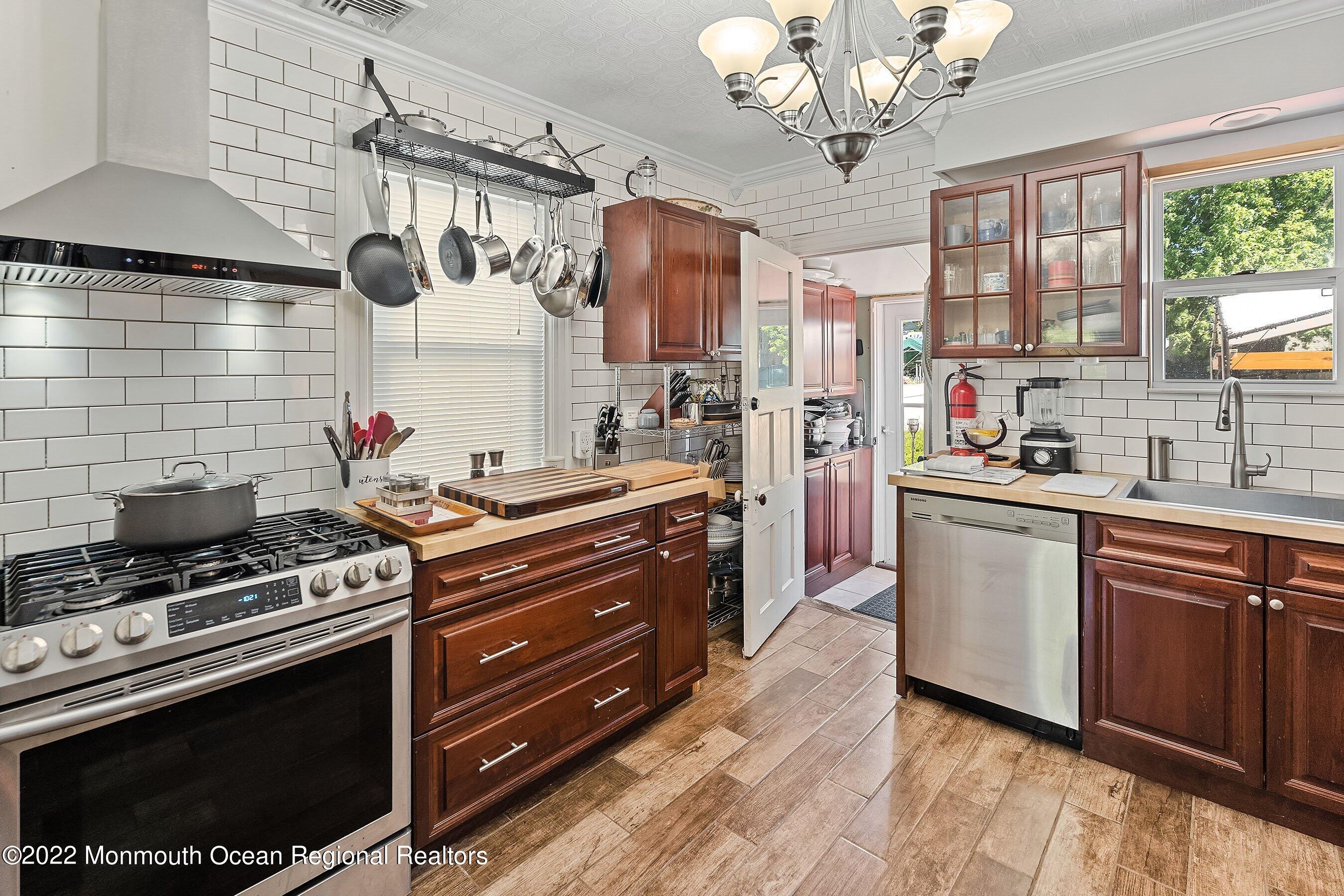 167 1st Street Keyport, NJ 07735 - Photo 17 of 31 Kitchen