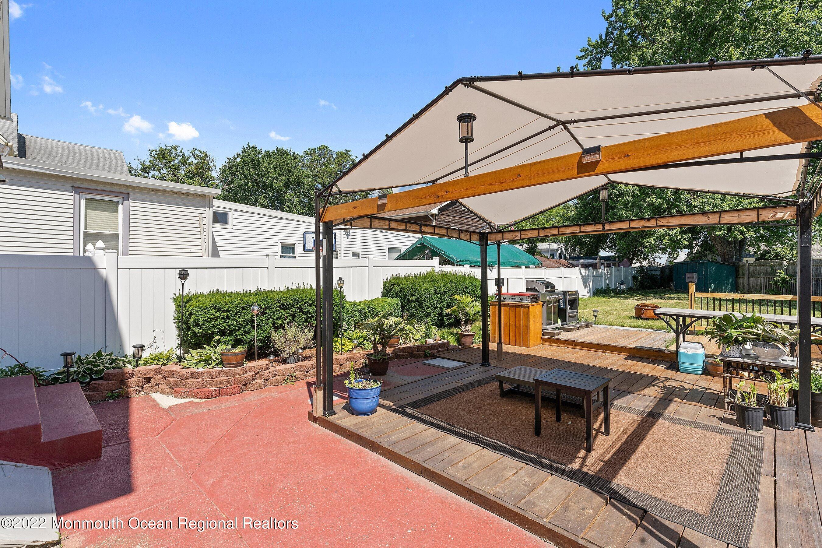 167 1st Street Keyport, NJ 07735 - Photo 27 of 31 Deck