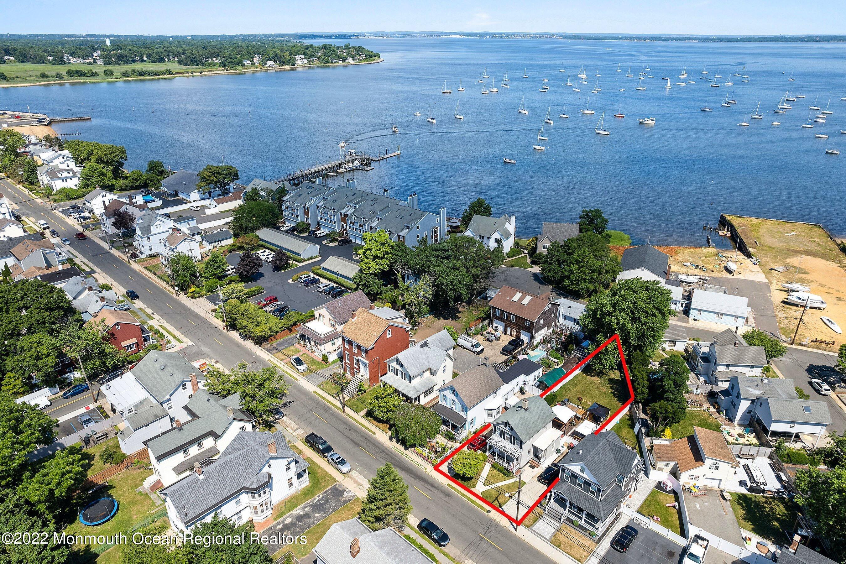 167 1st Street Keyport, NJ 07735 - Photo 4 of 31 Front Right Aerial outline