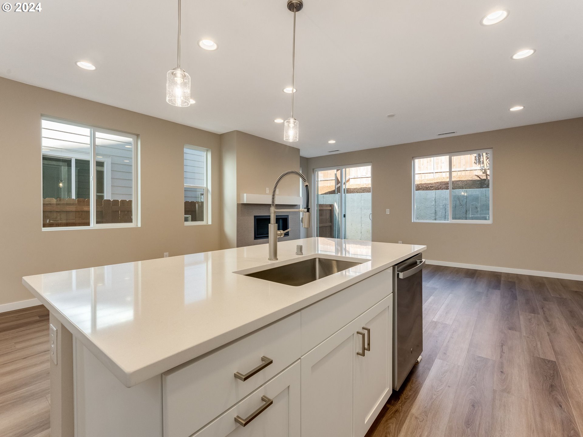 706 Northwest 178th Street Ridgefield, WA 98642 - Photo 12 of 39