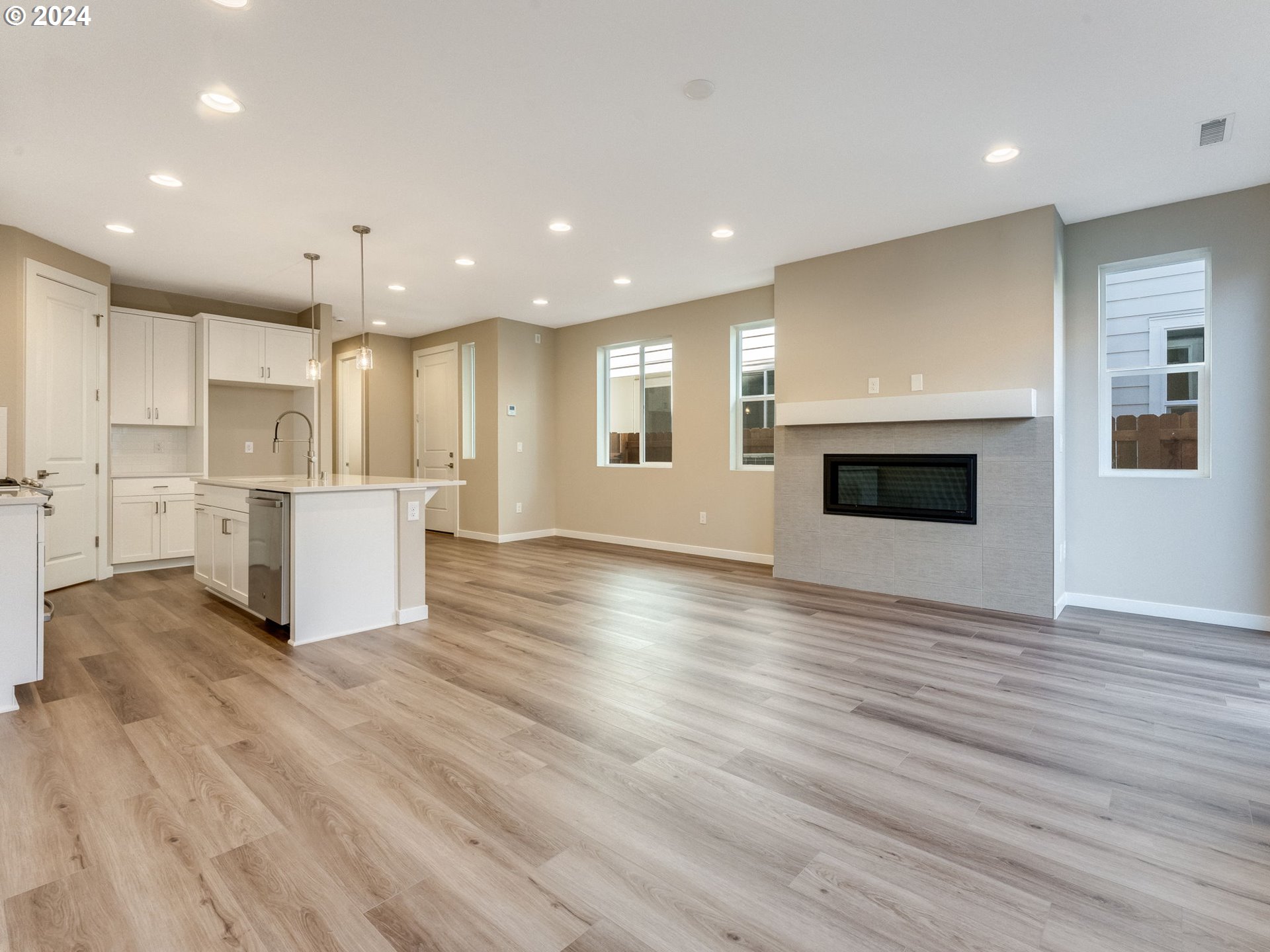 706 Northwest 178th Street Ridgefield, WA 98642 - Photo 14 of 39