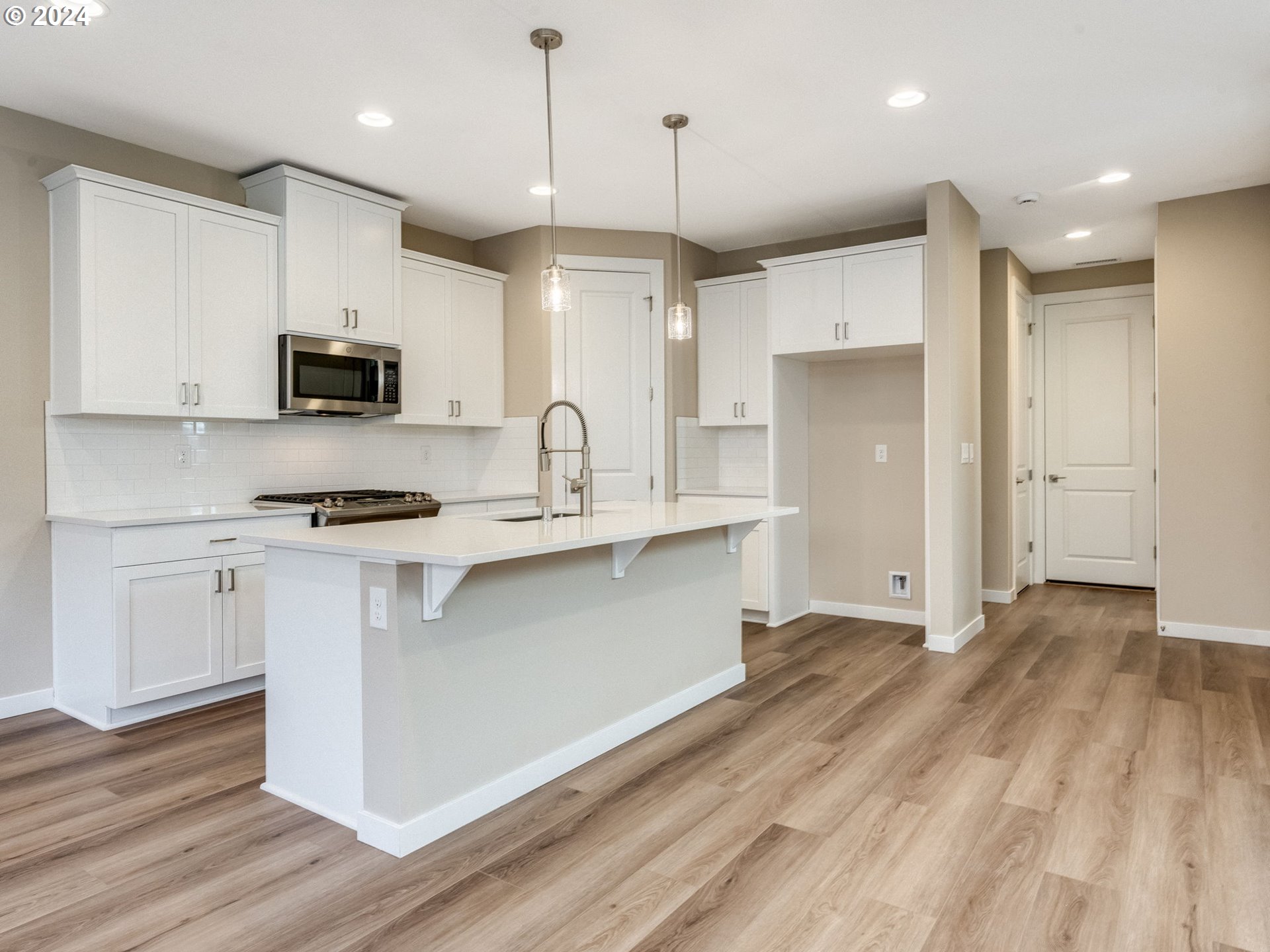 706 Northwest 178th Street Ridgefield, WA 98642 - Photo 9 of 39