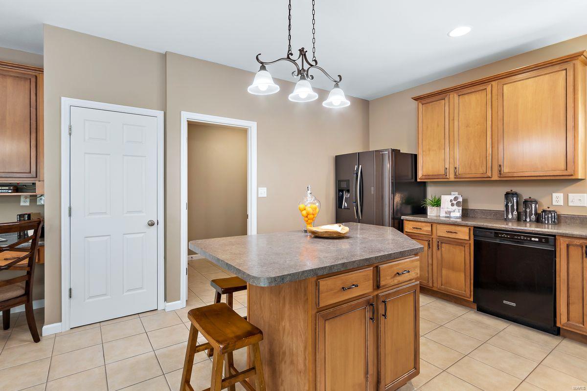1121 Talbridge Way St. Charles, MO 63303 - Photo 15 of 34