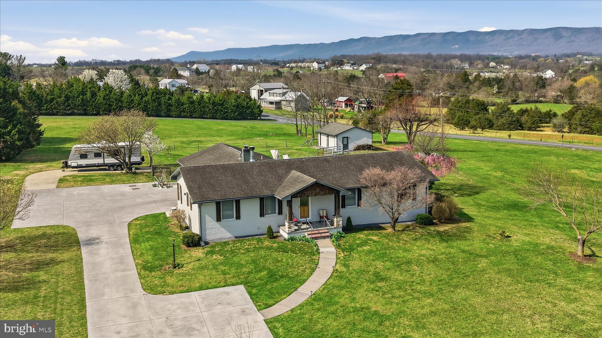 2171 Oranda Road Strasburg, VA 22657 - Photo 1 of 69 Imagine yourself living here...