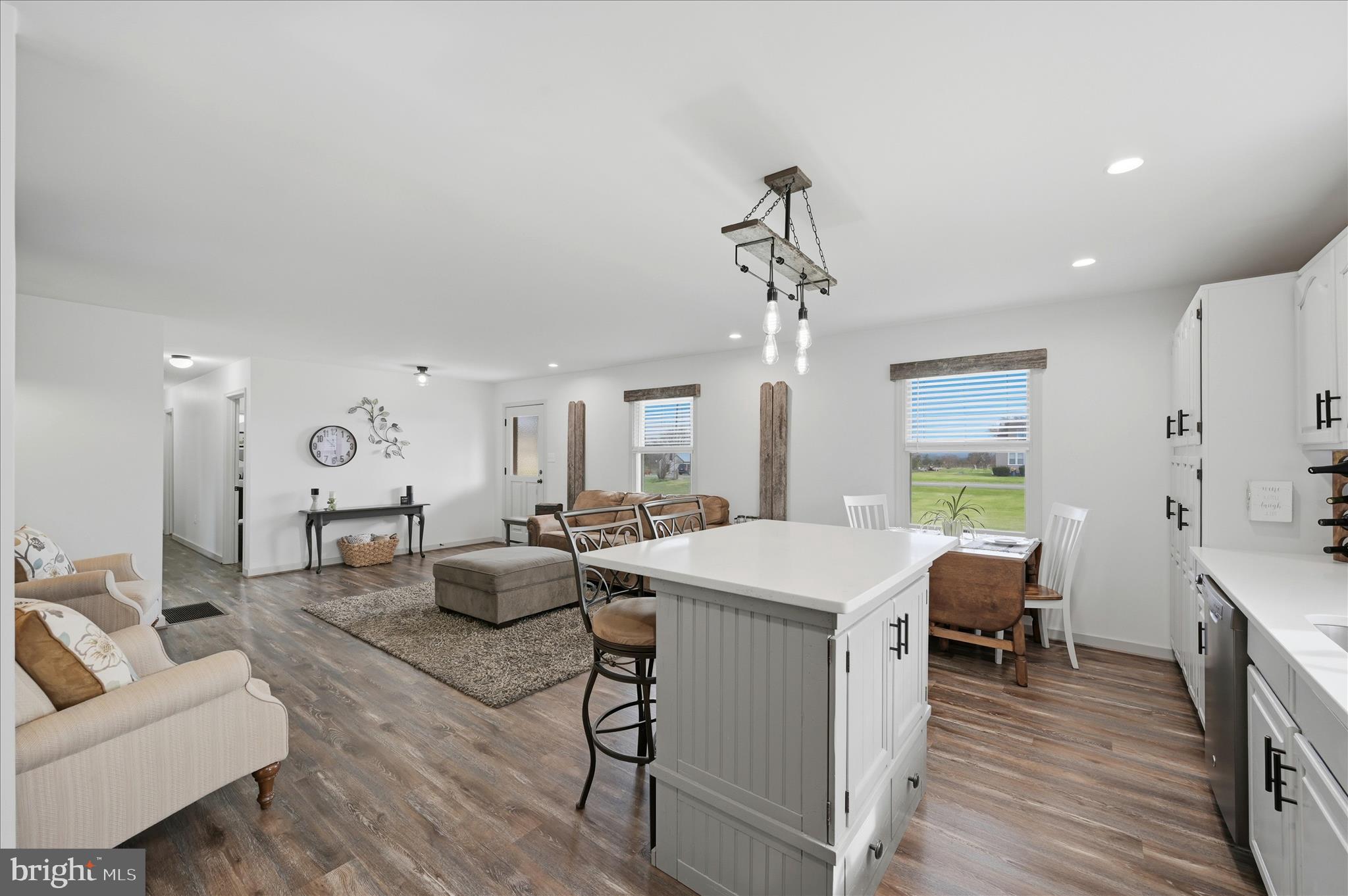 2171 Oranda Road Strasburg, VA 22657 - Photo 18 of 69 Stay engaged w/guests while you cook