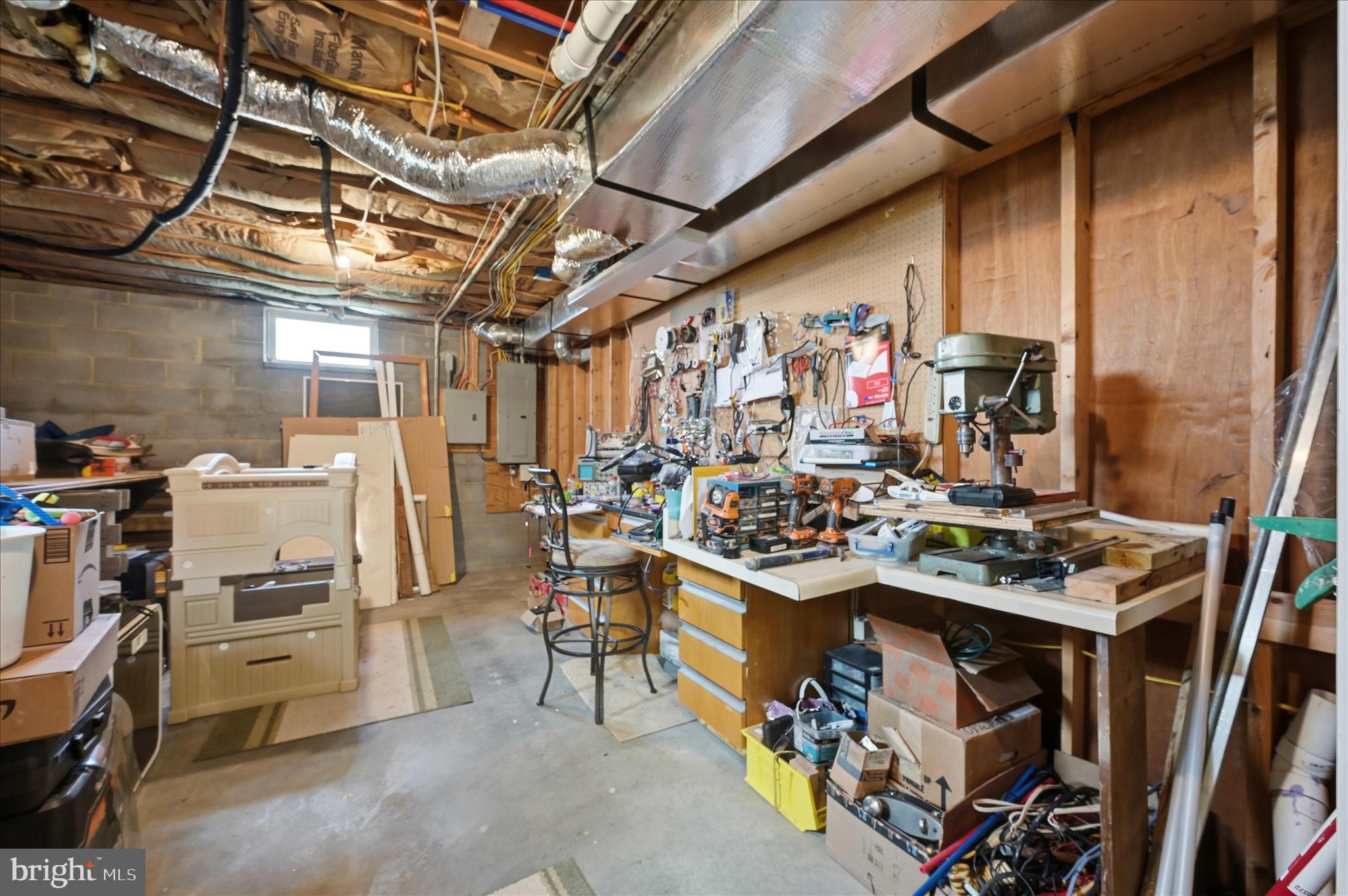 2171 Oranda Road Strasburg, VA 22657 - Photo 44 of 69 Storage/Workshop area to tinker in!