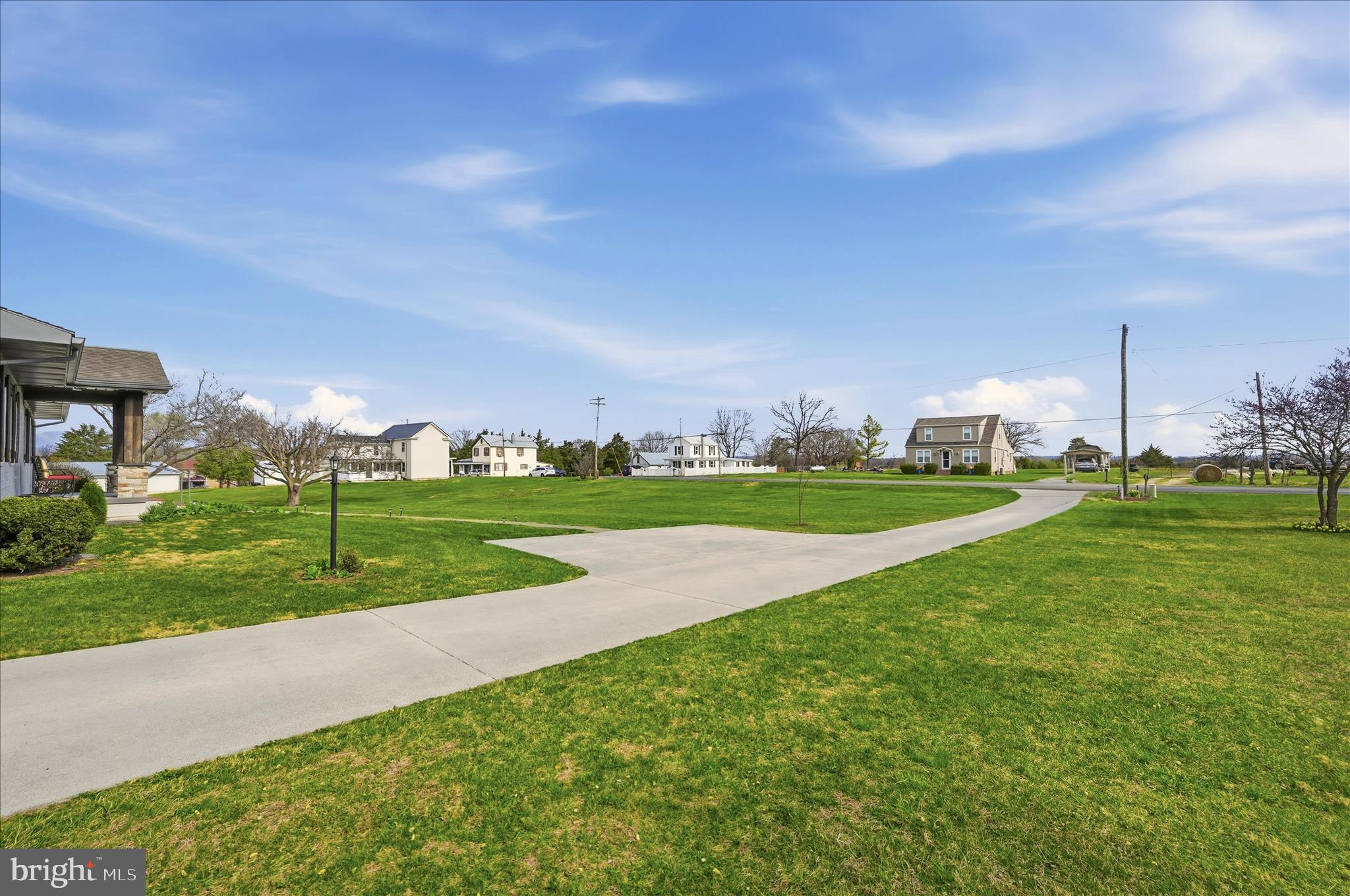 2171 Oranda Road Strasburg, VA 22657 - Photo 45 of 69 LARGE concrete driveway ... no problem parking!