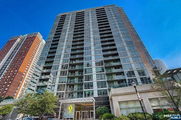 $1,300,000 | 20 Newport Parkway, Unit 1812, Jersey City, NJ 07310