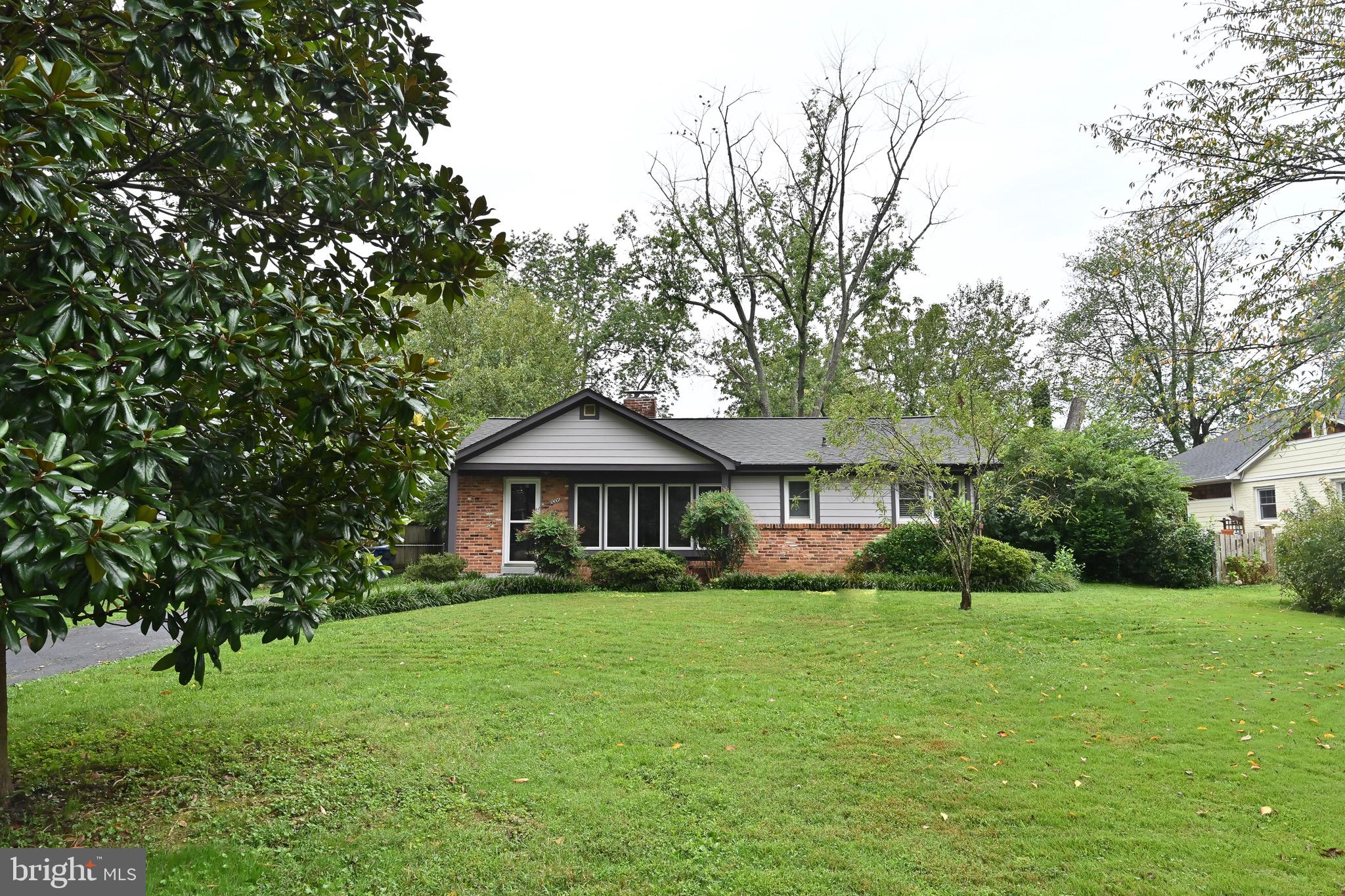 8006 Jackson Road Alexandria, VA 22308 - Photo 4 of 47