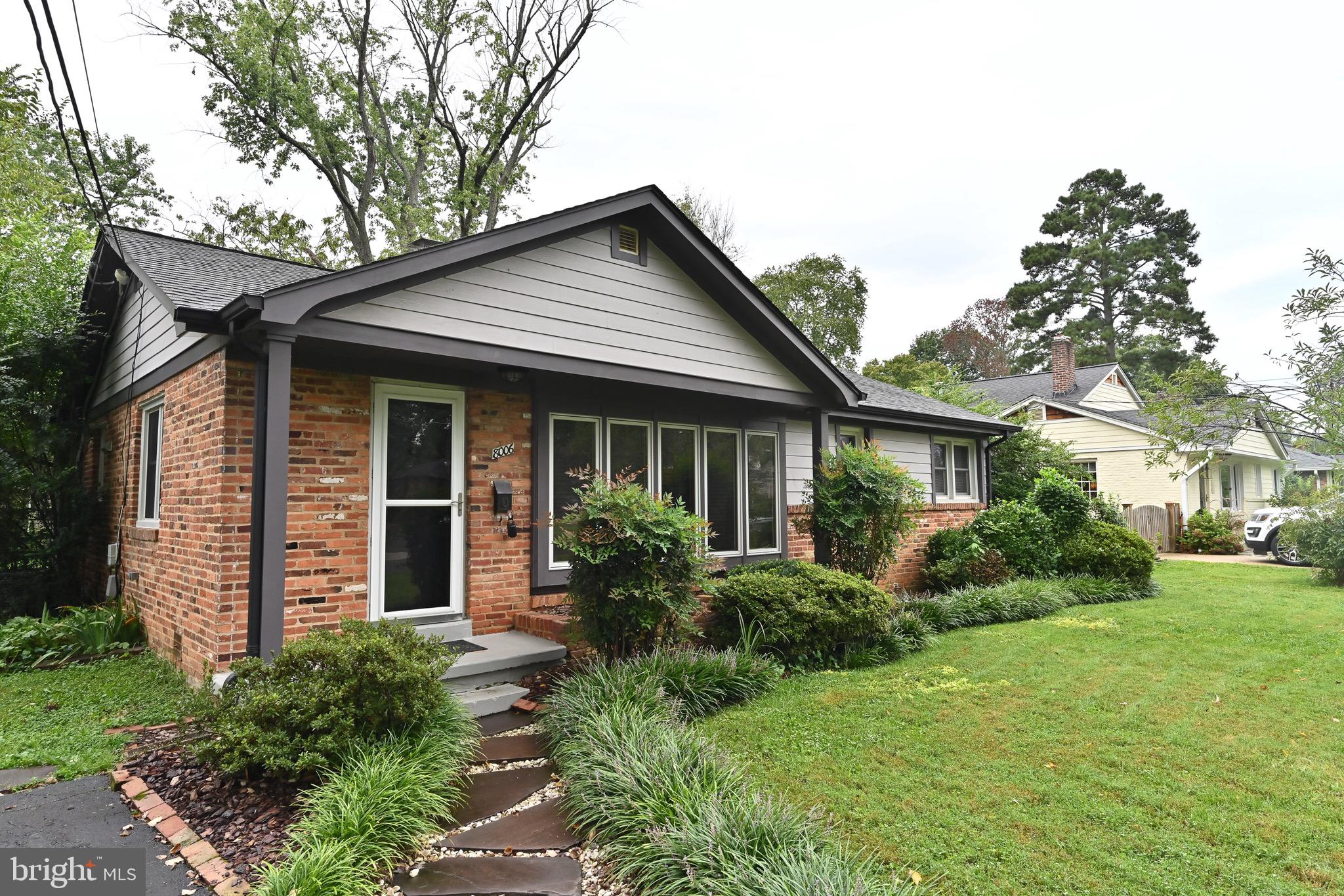 8006 Jackson Road Alexandria, VA 22308 - Photo 6 of 47