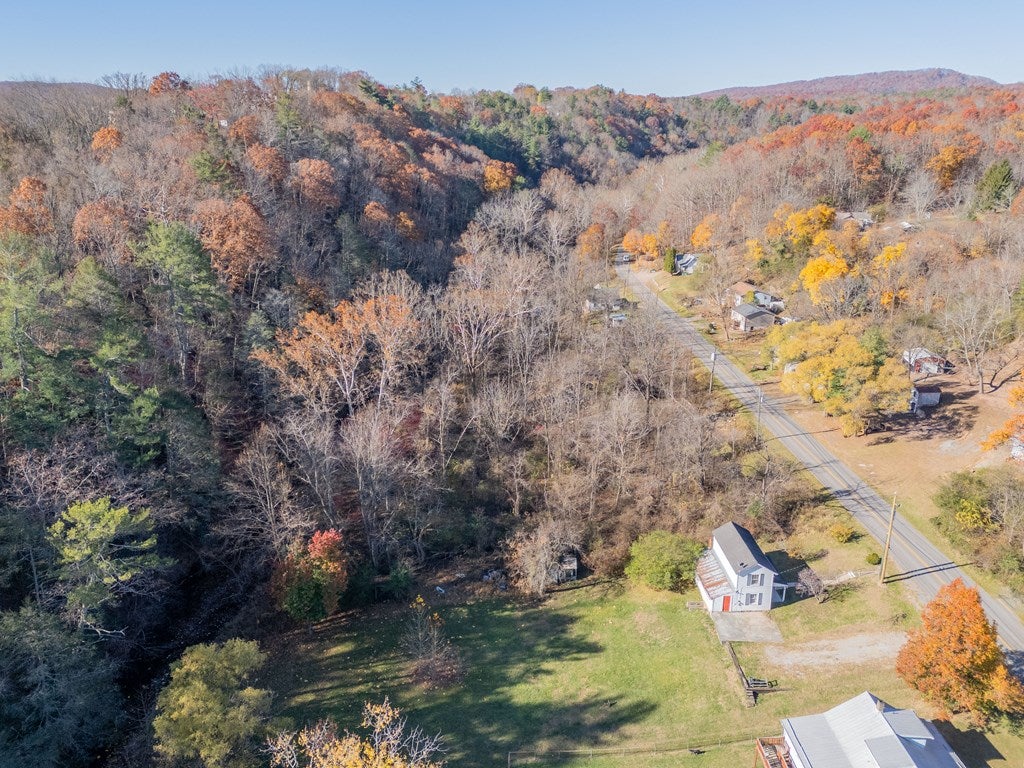 4033 Brookmont Road Pulaski, VA 24301 - Photo 46 of 58 Gallery Image 46