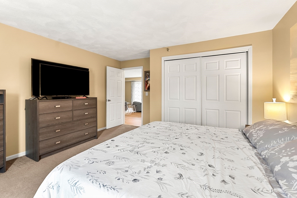 84 Tennis Plaza Road, Unit 33 Dracut, MA 01826 - Photo 17 of 24