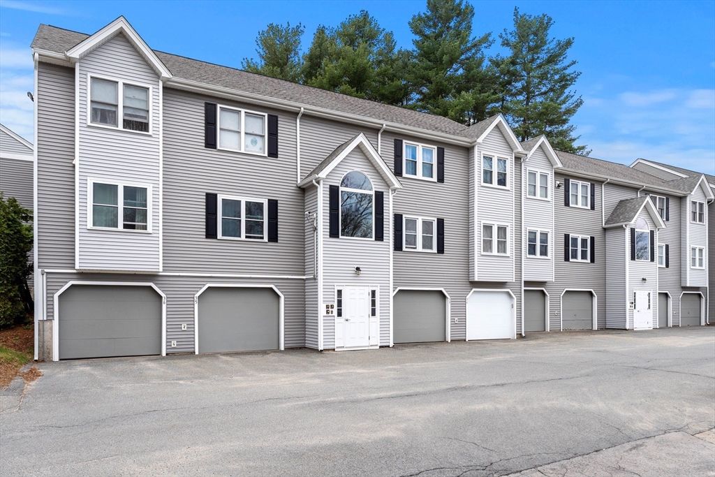 84 Tennis Plaza Road, Unit 33 Dracut, MA 01826 - Photo 2 of 24