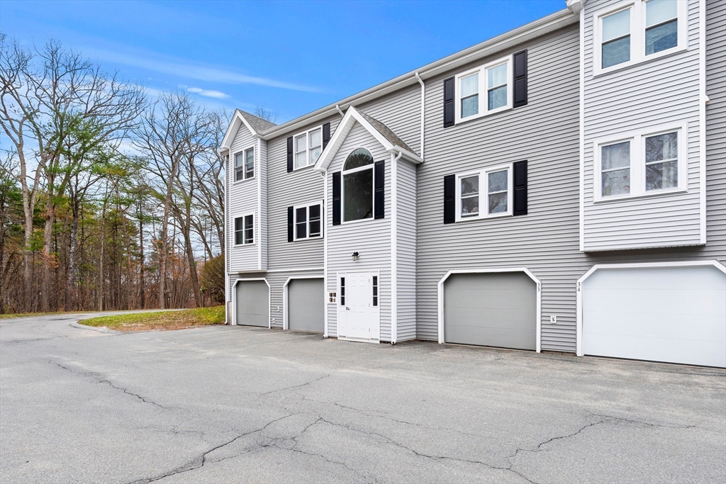 84 Tennis Plaza Road, Unit 33 Dracut, MA 01826 - Photo 3 of 24