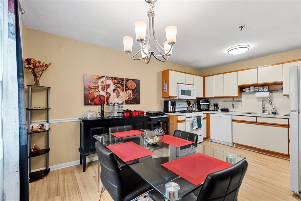 84 Tennis Plaza Road, Unit 33 Dracut, MA 01826 - Photo 9 of 24