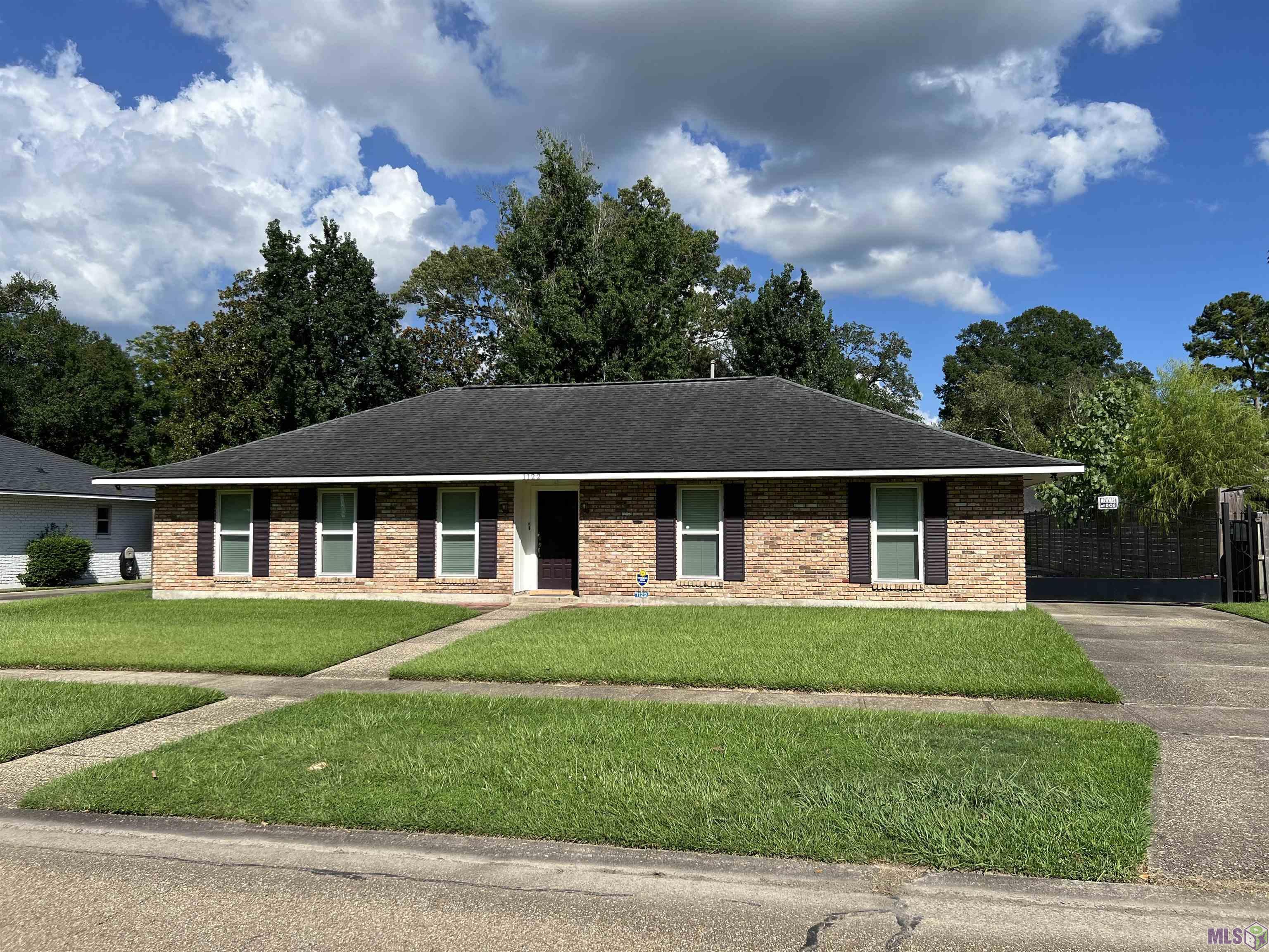 1122 Rue Crozat Baton Rouge, LA 70810 - Photo 1 of 21