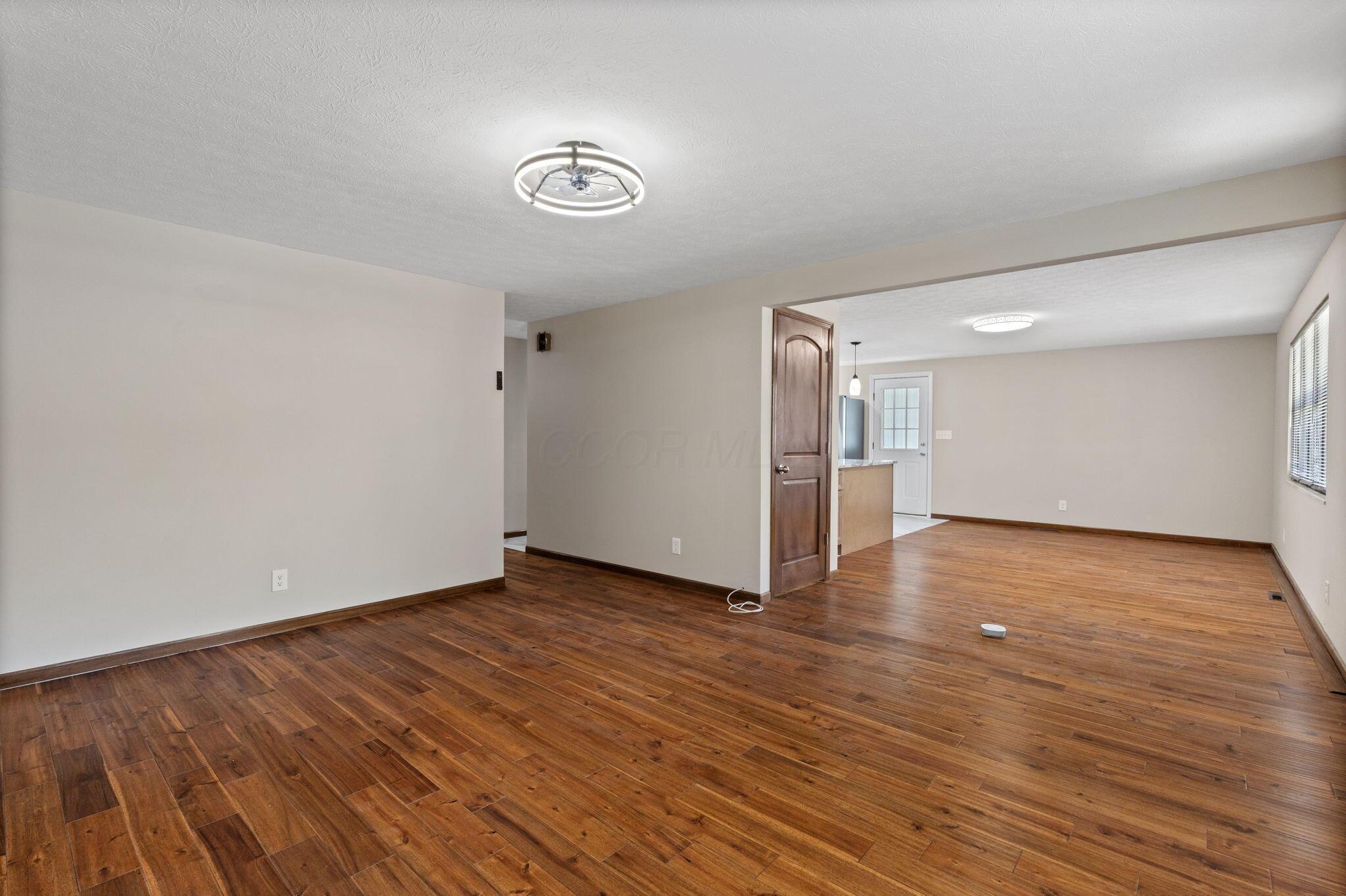 2668 Brownfield Road Columbus, OH 43232 - Photo 15 of 37 2025-9-18 2668 Brownfield Rd 013
